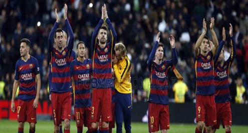 تقرير.. قطار برشلونة يتباطئ في المحطات الأخيرة بالموسم